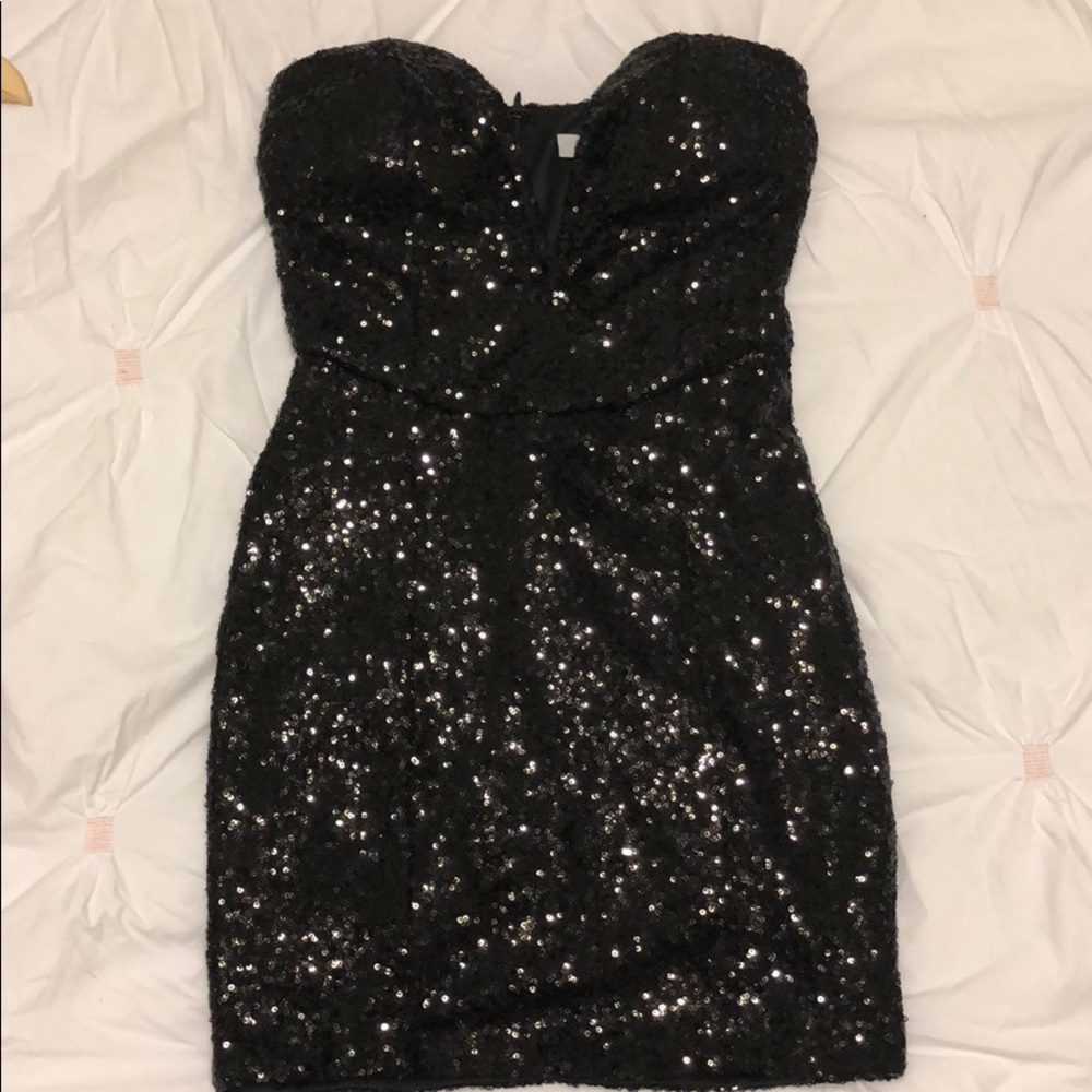 Tobi Black Strapless BodyCon